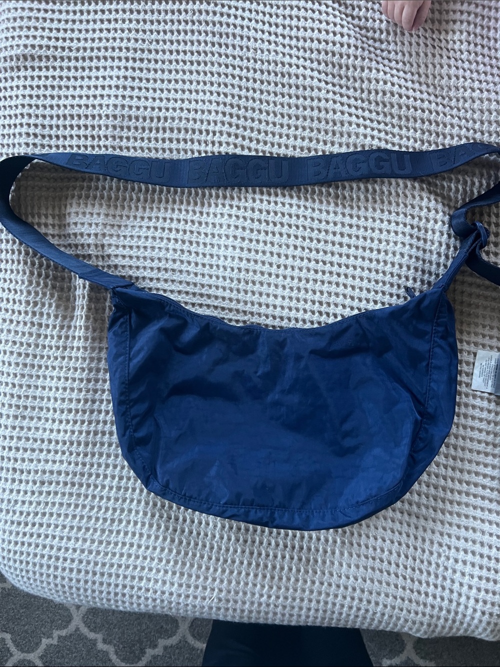 BAGGU Medium crescent bag